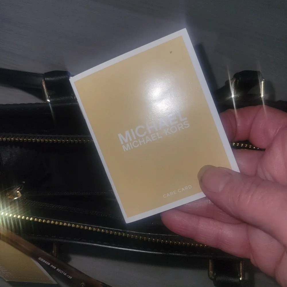 Michael Kors NEW Sheila Black‎ Saffiano Leather Satchel Handbag Strap designer